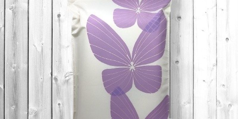 tuparilahja idea sammutuspeite perhosen kuvalla.